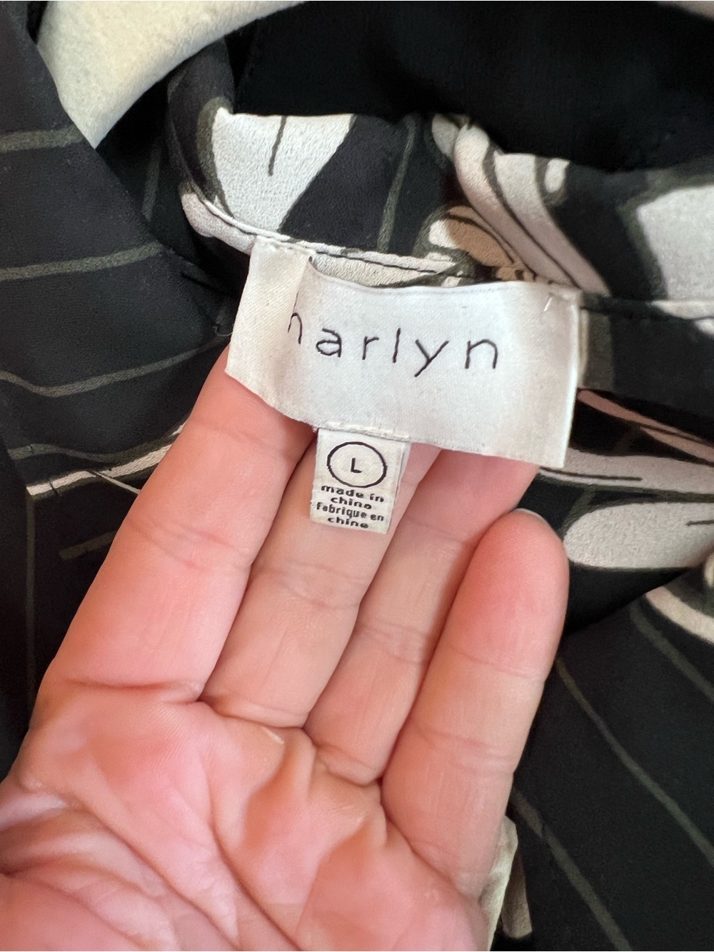 HARLYN Lightweight Black Daisy Print Button Front Polished Careerwear Blouse, L - Picture 15 of 15